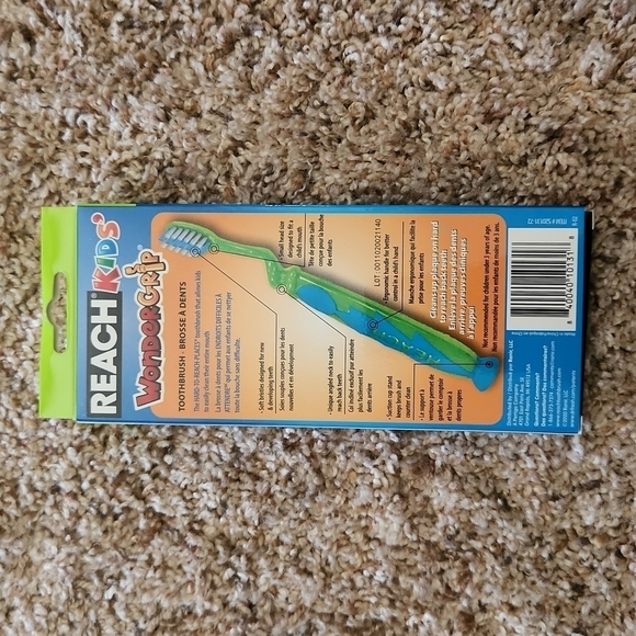 Child soft toothbrushes pack of 4 - Picture 2 of 2